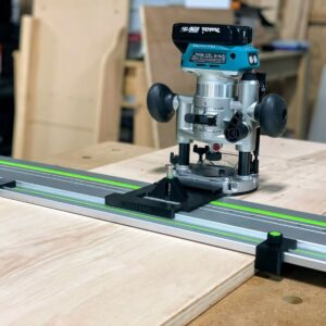 Makita Plunge Router LR 32 Hole Drilling Set