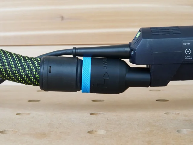 Connect your Festool 27mm hose with your oval RAS Dust port