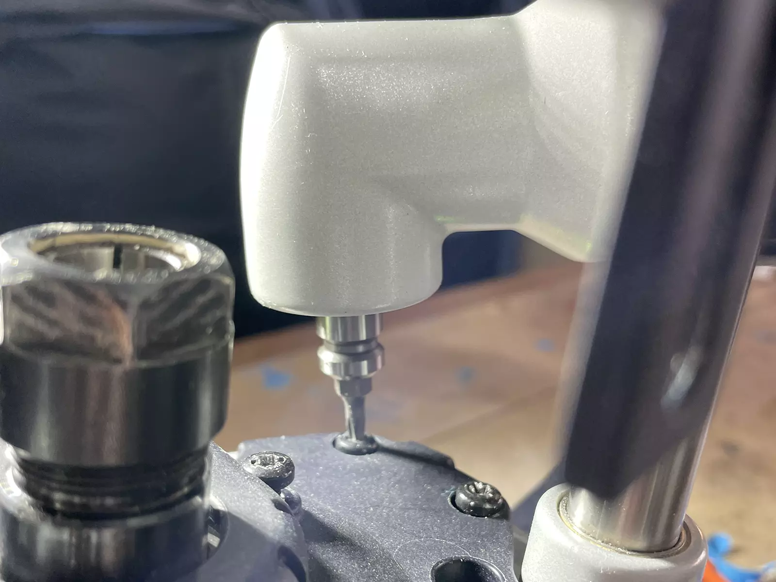 Remove 1400 Screws