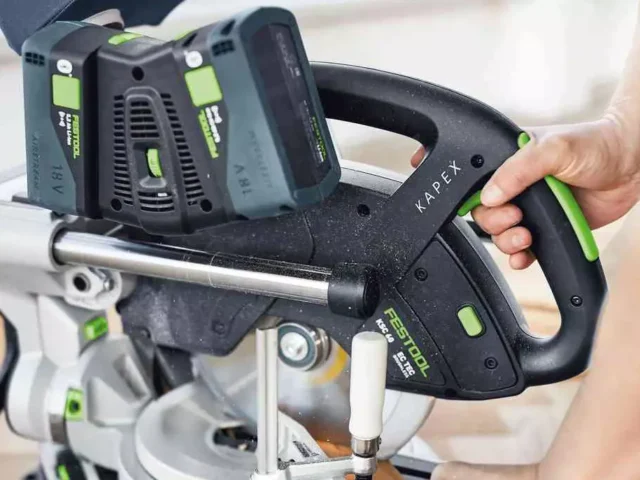 Festool cordless miter saw with two 18v batteires