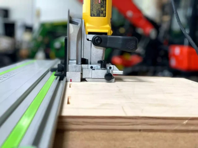 make straight plunges with your Dewalt joiner