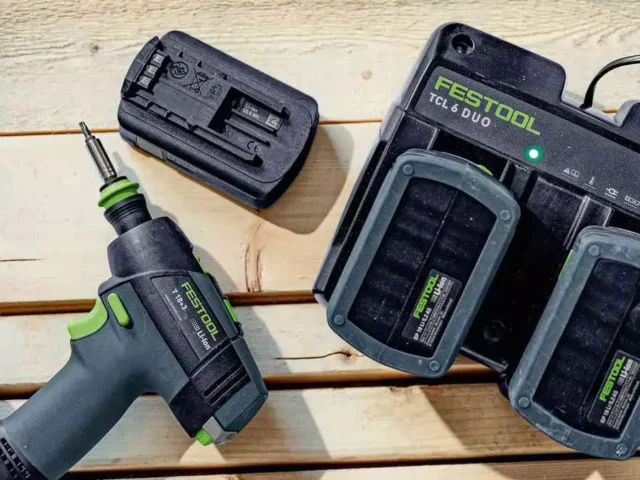 Festool TCL 6 Dual Charger, charge two 18v Festool batteries at once