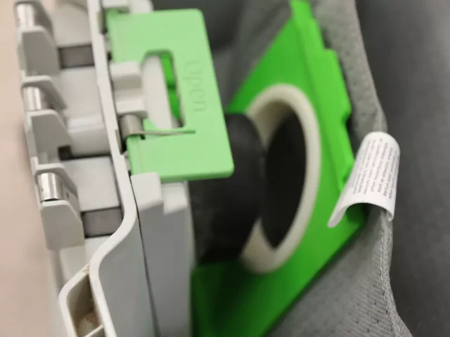 How to connect your Festool long life dust bag to your dust extractor