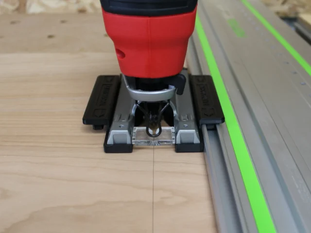 Connect your Milwaukee M12 Jigsaw to your Festool track saw guide rail